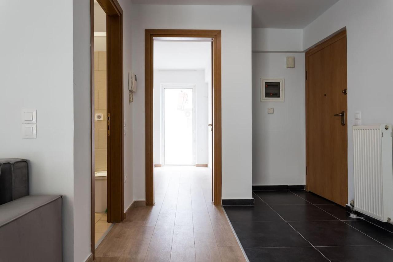 Stunning Flat With Lovely Terrace & Parking Garage Athens Luaran gambar