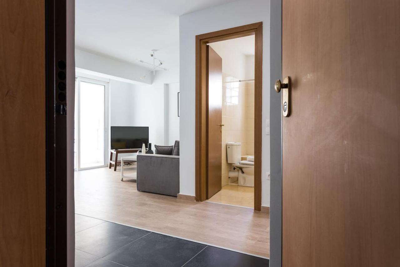 Stunning Flat With Lovely Terrace & Parking Garage Athens Luaran gambar
