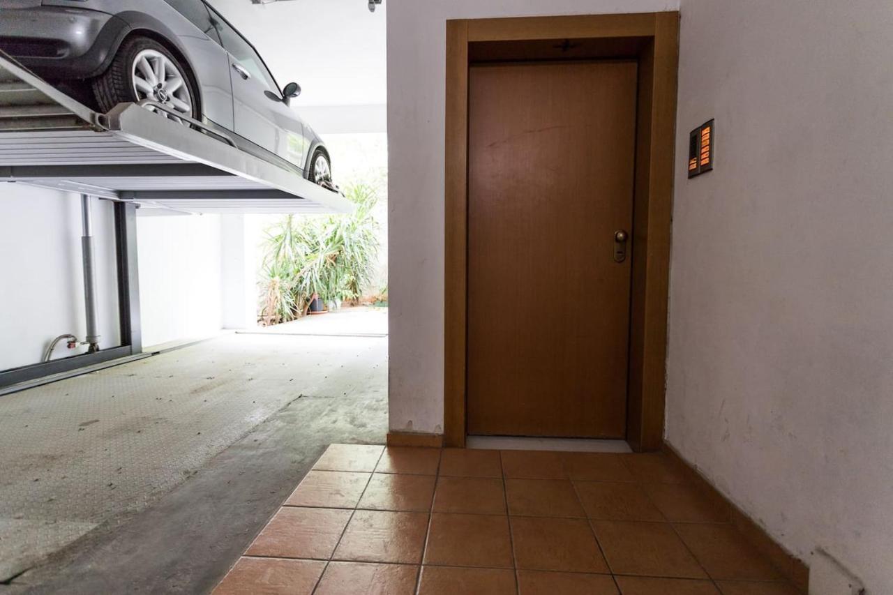 Stunning Flat With Lovely Terrace & Parking Garage Athens Luaran gambar