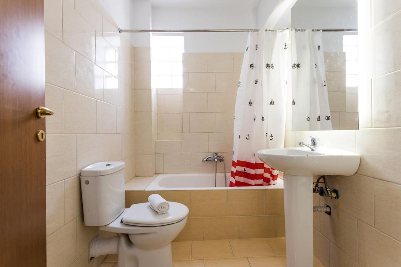 Stunning Flat With Lovely Terrace & Parking Garage Athens Luaran gambar